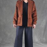 Women’s straight-cut jacket sewing pattern STELLA with classic lapels and a relaxed shape.