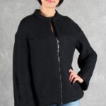 LYNN oversized jacket sewing pattern: three-quarter view of the black jacket with dropped shoulders and front zipper.